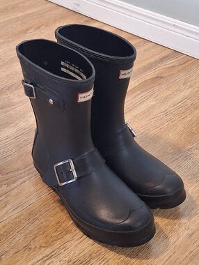 Hunter Black Short Rain Boots